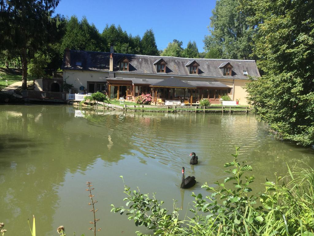 Le Moulin Calme Bed and Breakfast Luceau Eksteriør billede